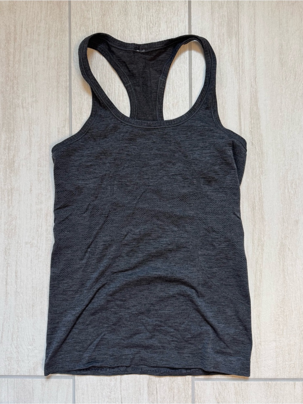 lululemon athletica charcoal racerback tank - Picture 4 of 5